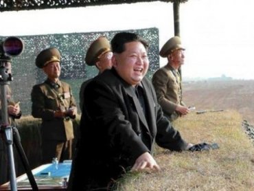 В ответ на санкции ООН Ким Чен Ын запустил несколько ракет в сторону Японии