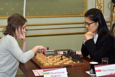Украинка Музычук проигрывает матч за мировую шахматную корону