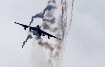 В России разбился боевой Су-25, чуть не уничтожив жилой дом