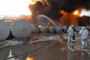 Семьи погибших на «БРСМ-Нафте» пожарных получают угрозы от людей Ставицкого: экс-министр требует отозвать иски о компенсации