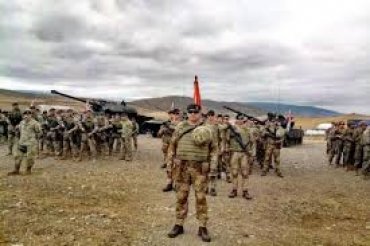 НАТО проведет масштабные военные учения у границ России