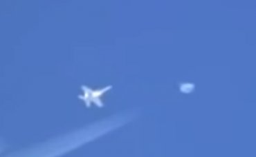 Опубликовано видео перехвата НЛО американским истребителем
