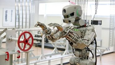 Робот Федор отправится в космос по приказу Путина