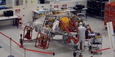 В NASA начали собирать космические аппараты для миссии Mars 2020