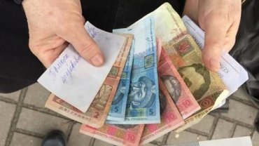 Половину денег украинцы тратят на еду