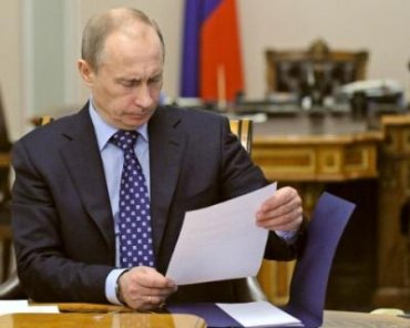 Российскую школьницу затравили после письма с жалобой Путину
