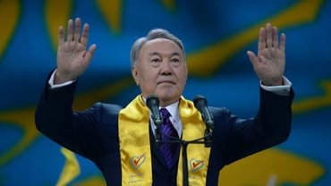 После отставки Назарбаева в Казахстане скупили все доллары