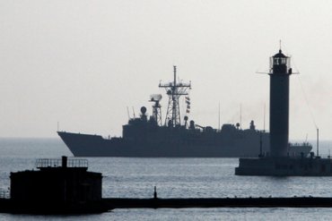 Россия нервничает из-за кораблей НАТО в Черном море