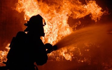 В Киеве из-за пожара в доме престарелых эвакуировали 80 человек