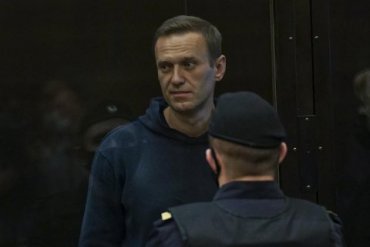 Навальный заявил об издевательствах в колонии