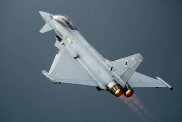 Авиация НАТО 10 раз поднималась в воздух на перехват российских самолетов