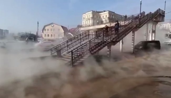 Російський Владивосток залило окропом: частина міста залишилася без тепла та води. Відео