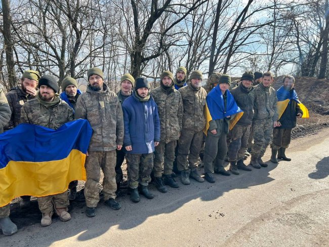Состоялся очередной обмен пленными: домой вернулись 130 украинцев