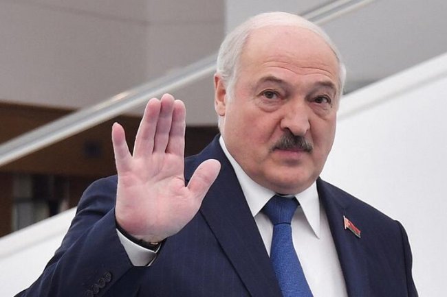 Лукашенко подписал указ о призыве офицеров запаса на военную службу
