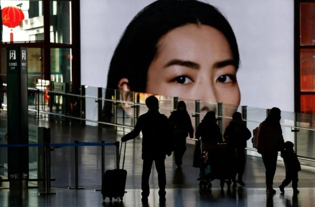 Китай після майже трьох років пандемії відкриває кордони для туристів