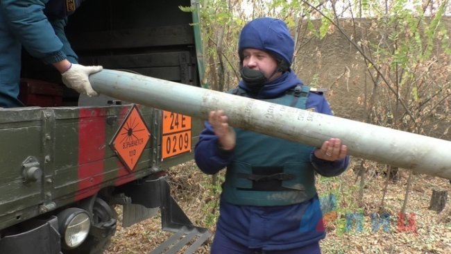 У Криму чоловік знайшов снаряди від «Граду» і запустив один у сусідський сарай
