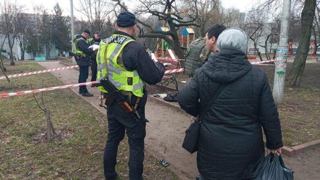 У Києві на Подолі чоловік підірвався на гранаті