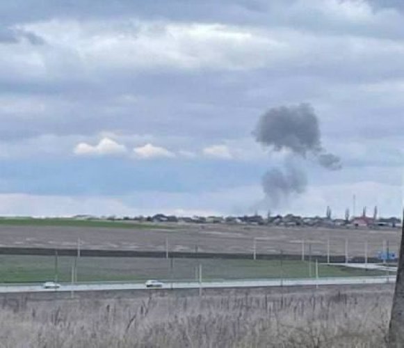 У Криму біля авіабази РФ пролунав вибух: усі подробиці