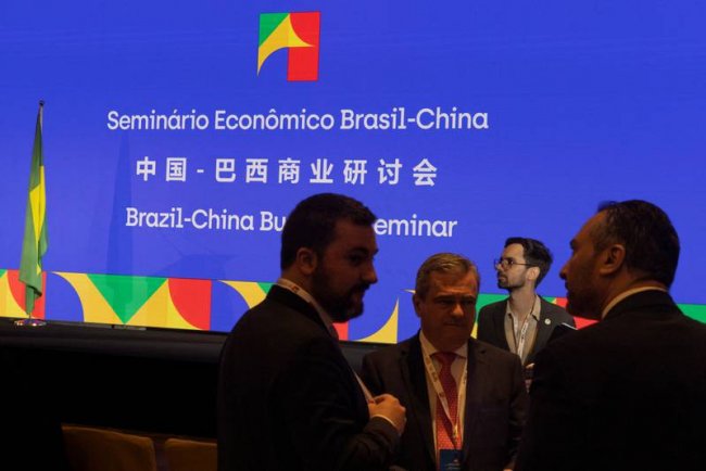 Бразилія та Китай домовились відмовитися від долара