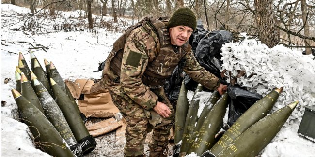 Угроза быстрого прорыва: из-за недостатка боеприпасов украинская армия может не удержать фронт