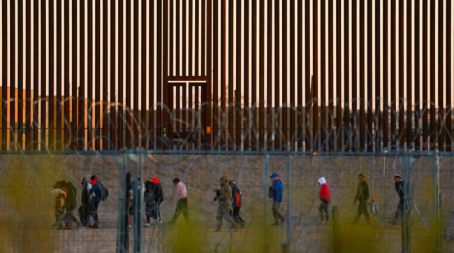 Трамп планує застосувати закон 1798 року для масових депортацій Трамп планує застосувати закон 1798 року для масових депортацій