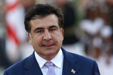 Саакашвили во время визита в Турцию упал с велосипеда и сломал руку
