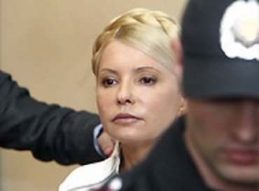 В прокуратуре пригрозили Тимошенко принудительной доставкой в суд