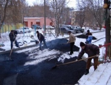 В Украине в один километр дорог «закапывают» 40 миллионов гривен