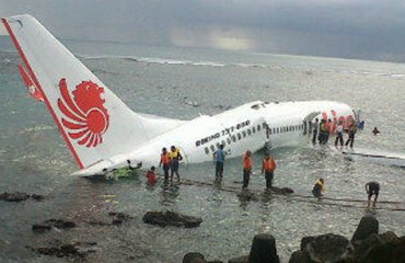 В авиакатастрофе на Бали чудом спаслись все пассажиры