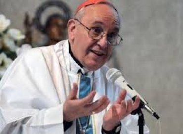 Папа Франциск призывает священников не бросать слов на ветер