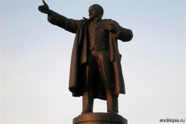 Украинские коммунисты откроют сегодня два памятника Ленину