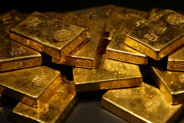 Украинцам советуют покупать золото