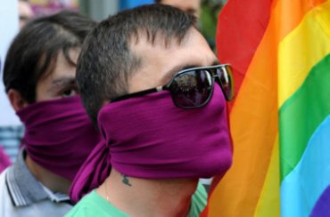 Депутаты Госдумы предлагают штрафовать за «оправдание» гомосексуализма