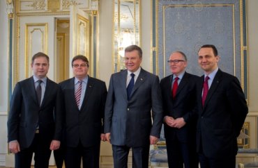 Брюссель согласился на игру Януковича