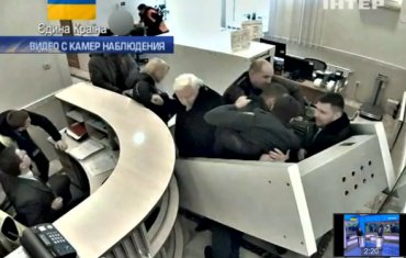 «Интер» показал видео, как Пшонка и Клименко убегали из Украины
