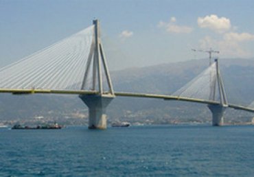 Российская компания получила 20 млн долларов на проект Керченского моста