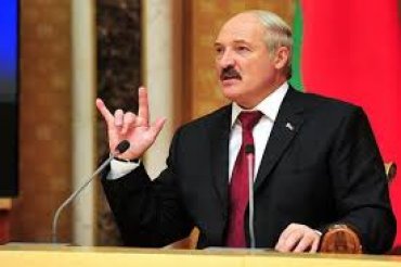 Лукашенко призывает США помочь Украине