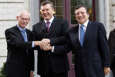 Ромпей и Баррозу предлагали Януковичу в Вильнюсе миллиарды