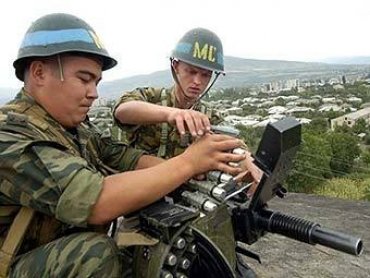 Госдума РФ хочет ввести российских миротворцев на Донбасс