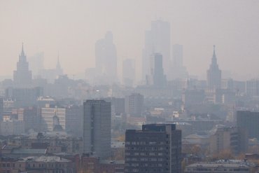 Москва в дыму: горят торфяники и лес