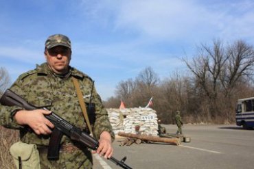 Боевики ДНР застрелили директора шахты и его жену