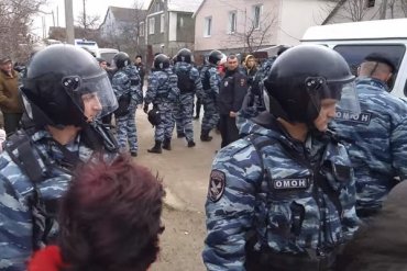 В Крыму продолжаются задержания татар