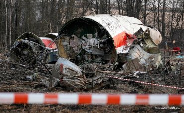 Россия заменила тела некоторых жертв катастрофы под Смоленском