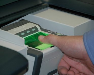В Японии отпечатки пальцев заменят кредитные карты и наличные