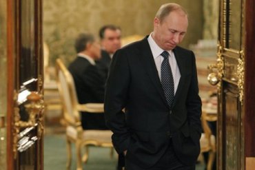 В России судья, принявшая иск против Путина, уволена с работы