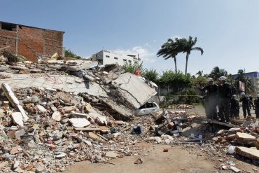 При землетрясении в Эквадоре разрушен монастырь, погибла монахиня и пять послушниц
