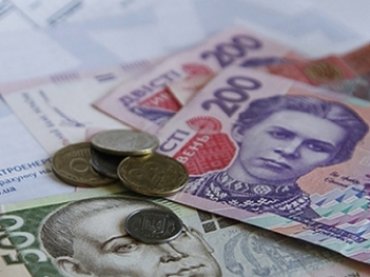 Средняя зарплата украинцев выросла на 7,3%