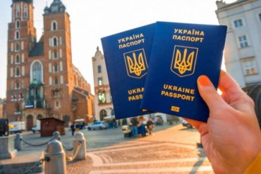 Украина договорилась о безвизе с еще двумя странами