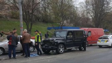 Пьяный автомойщик угнал и разбил машину Медведчука