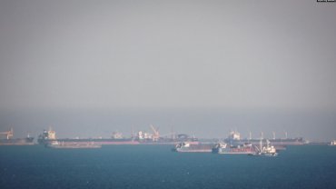У Керченского пролива – пробка из кораблей